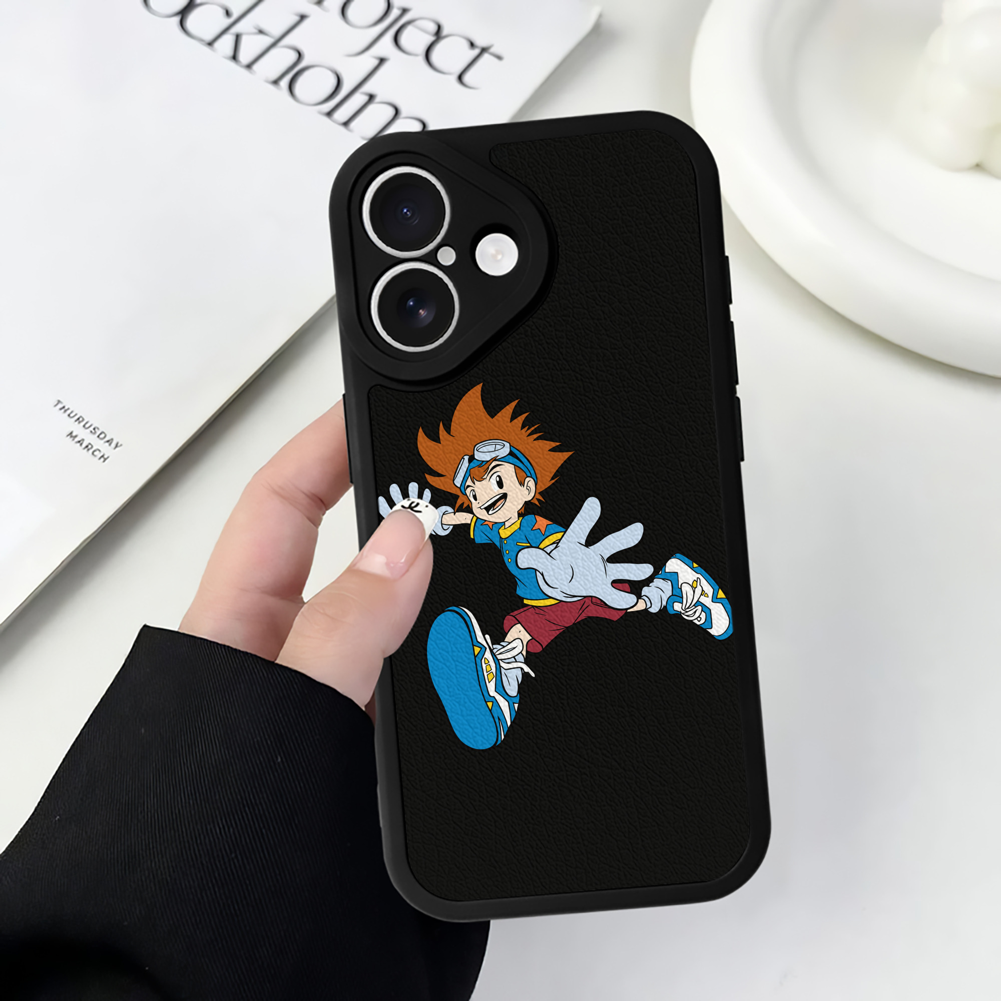 （画像用） Digimon デジタルモンスター/デジモン 【iPhone 16シリーズ対応】シリコンスマホケース（レザー調） 材質：シリコン